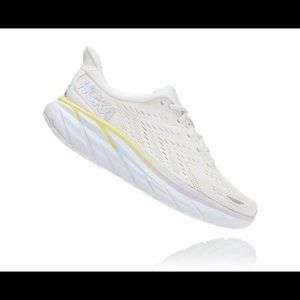 New with Box HOKA Clifton 8 size 9.5